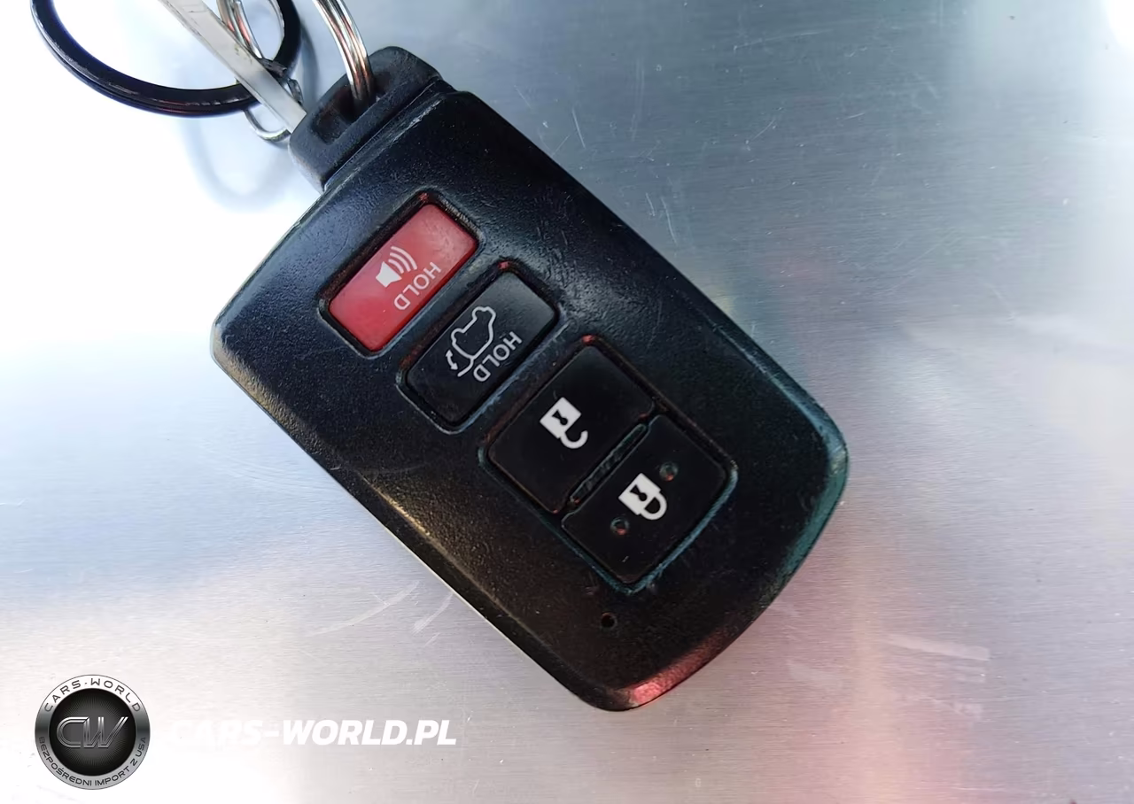 2016 Toyota Rav4 Hybrid Limited VIN:JTMDJREV6GD010848 - 11