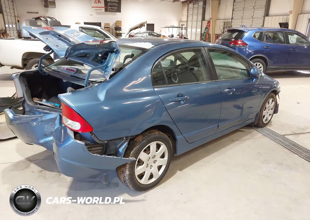 2010 Honda Civic Lx VIN:2HGFA1F5XAH323566 - 4