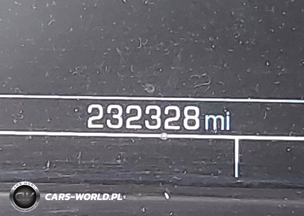 2016 Chevrolet Tahoe Ls VIN:1GNSCAKC1GR338193 - 16