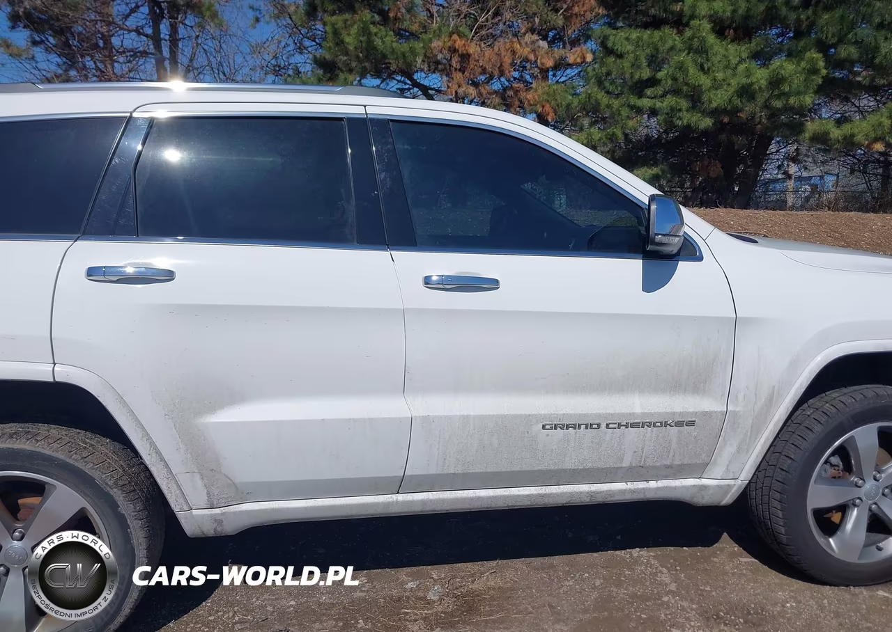 2015 Jeep Grand Cherokee Overland VIN:1C4RJFCG8FC791742 - 13