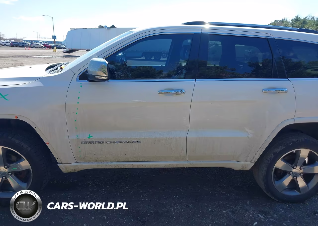 2015 Jeep Grand Cherokee Overland VIN:1C4RJFCG8FC791742 - 14