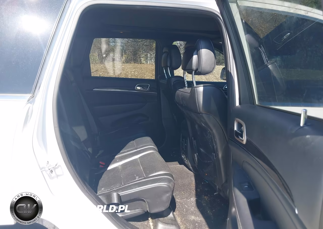 2015 Jeep Grand Cherokee Overland VIN:1C4RJFCG8FC791742 - 8