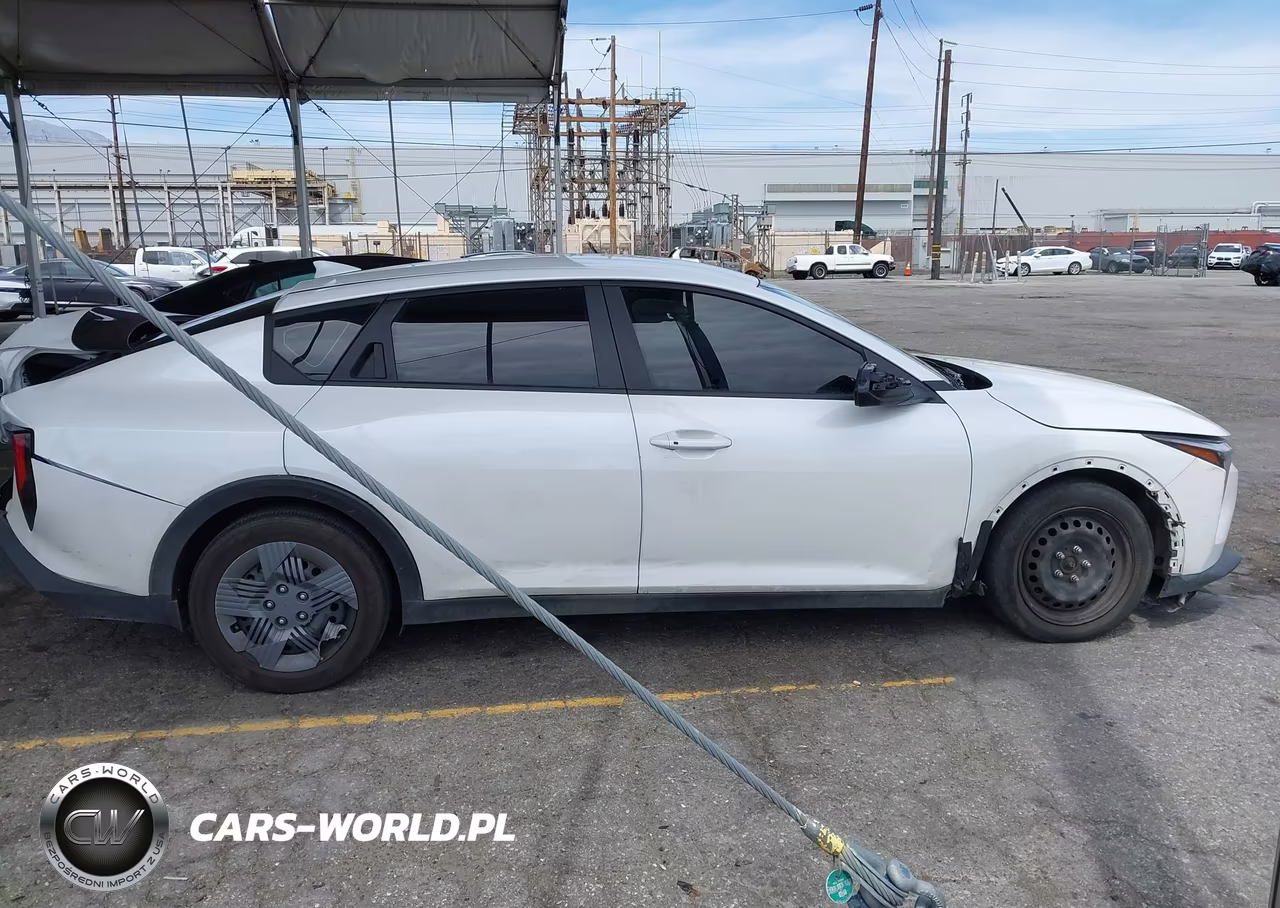 2025 Kia K4 Lx VIN:3KPFT4DE8SE083167 - 13