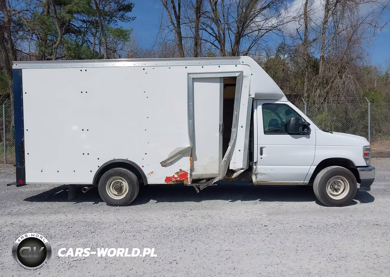 2022 Ford E-350 Cutaway VIN:1FDWE3FK6NDC41935 - 13