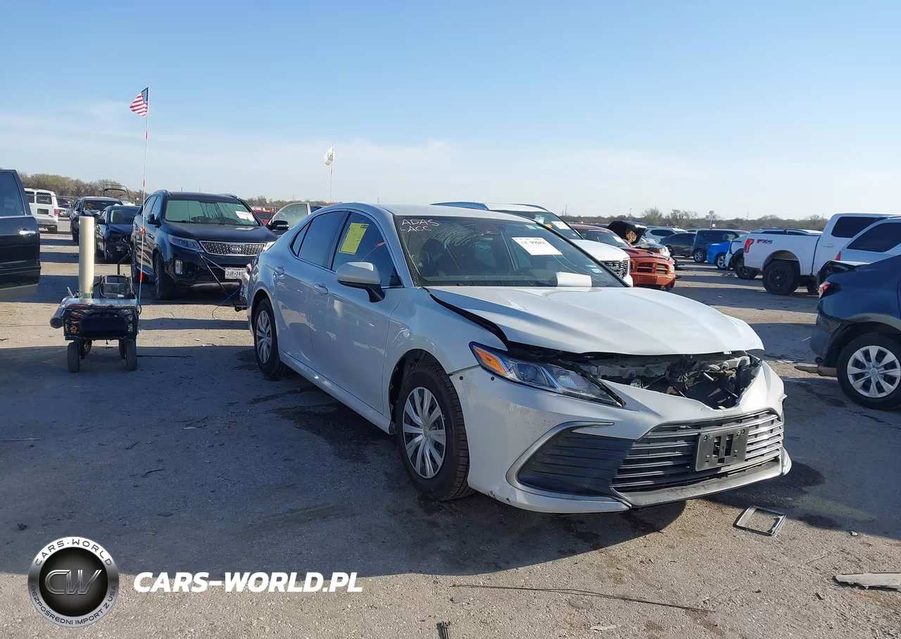 2023 Toyota Camry Le