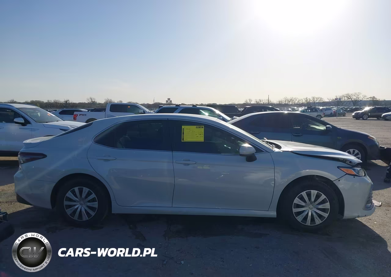 2023 Toyota Camry Le VIN:4T1C31AKXPU057668 - 12