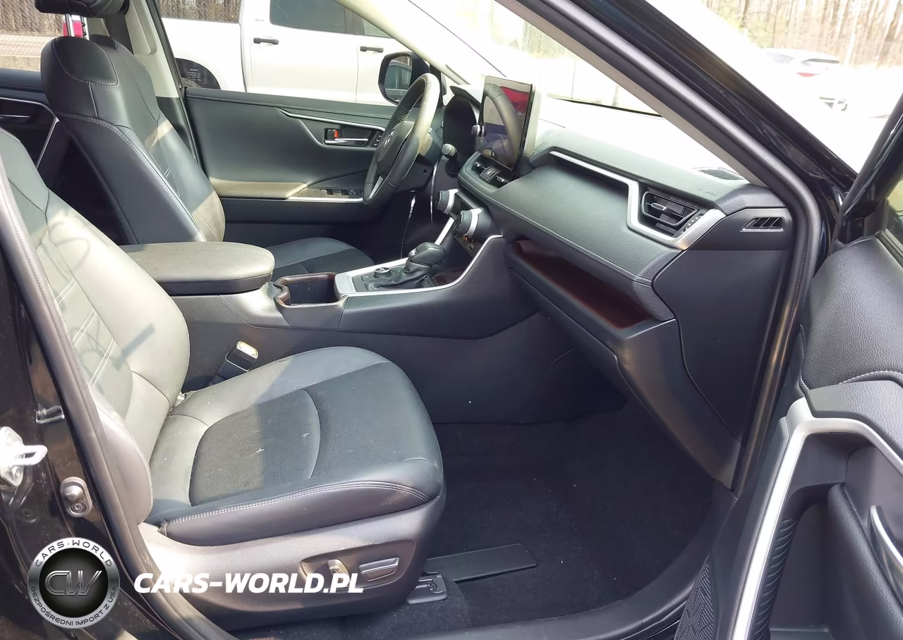 2023 Toyota Rav4 Hybrid Limited VIN:JTMD6RFV3PD108400 - 5
