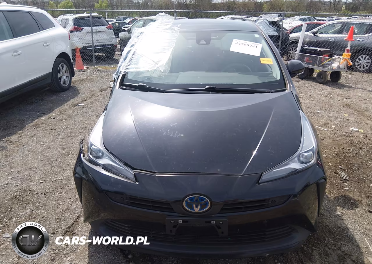 2021 Toyota Prius Le VIN:JTDKAMFU1M3147133 - 12