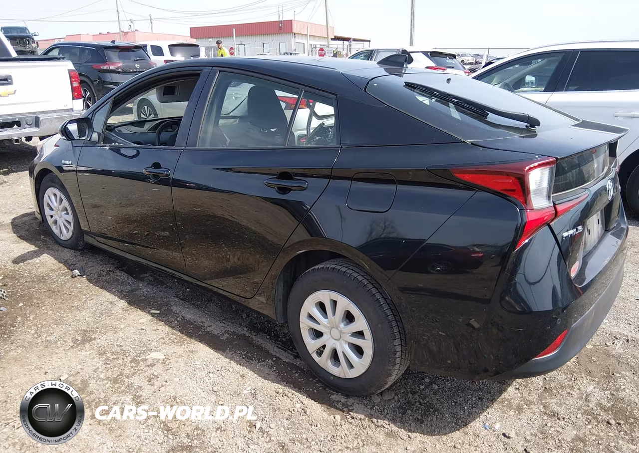 2021 Toyota Prius Le VIN:JTDKAMFU1M3147133 - 3