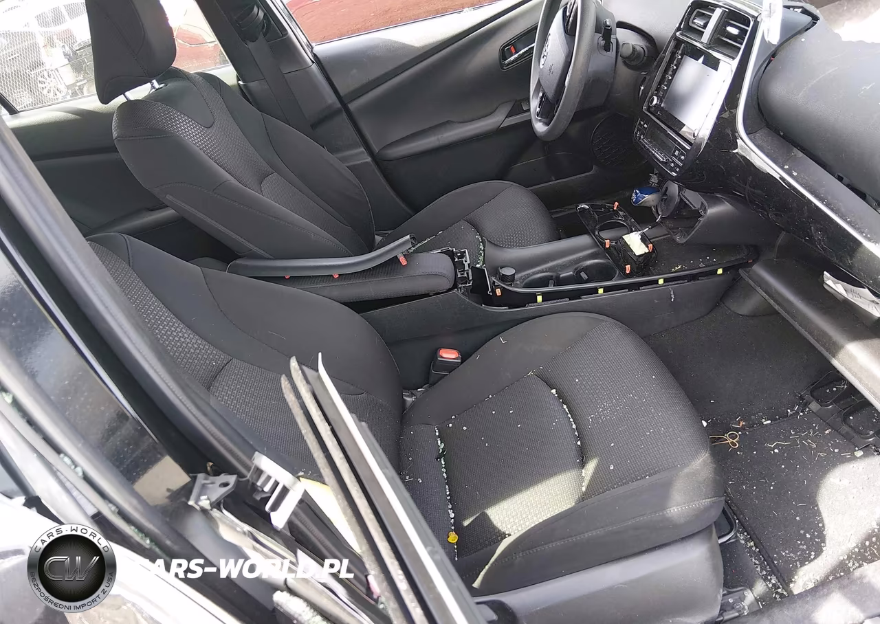 2021 Toyota Prius Le VIN:JTDKAMFU1M3147133 - 5