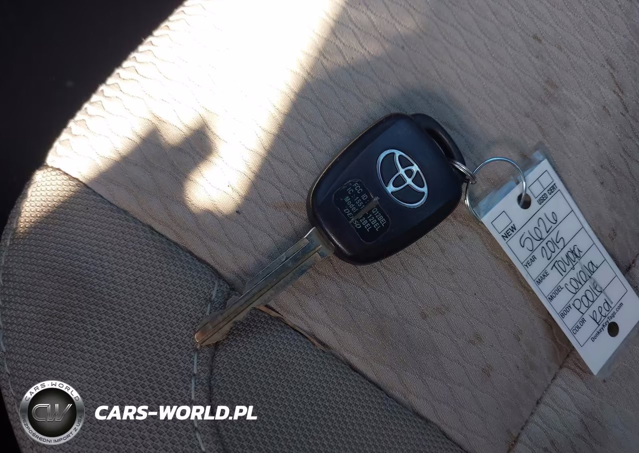 2015 Toyota Corolla Le VIN:2T1BURHE2FC470966 - 11