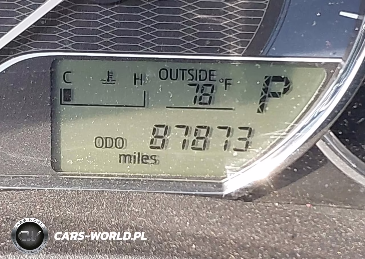 2015 Toyota Corolla Le VIN:2T1BURHE2FC470966 - 15