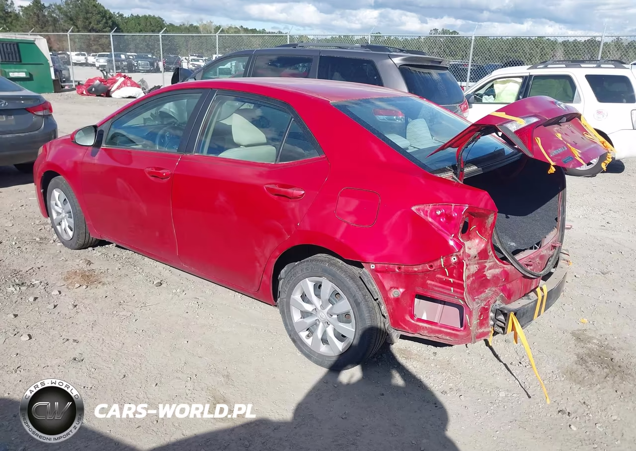 2015 Toyota Corolla Le VIN:2T1BURHE2FC470966 - 3