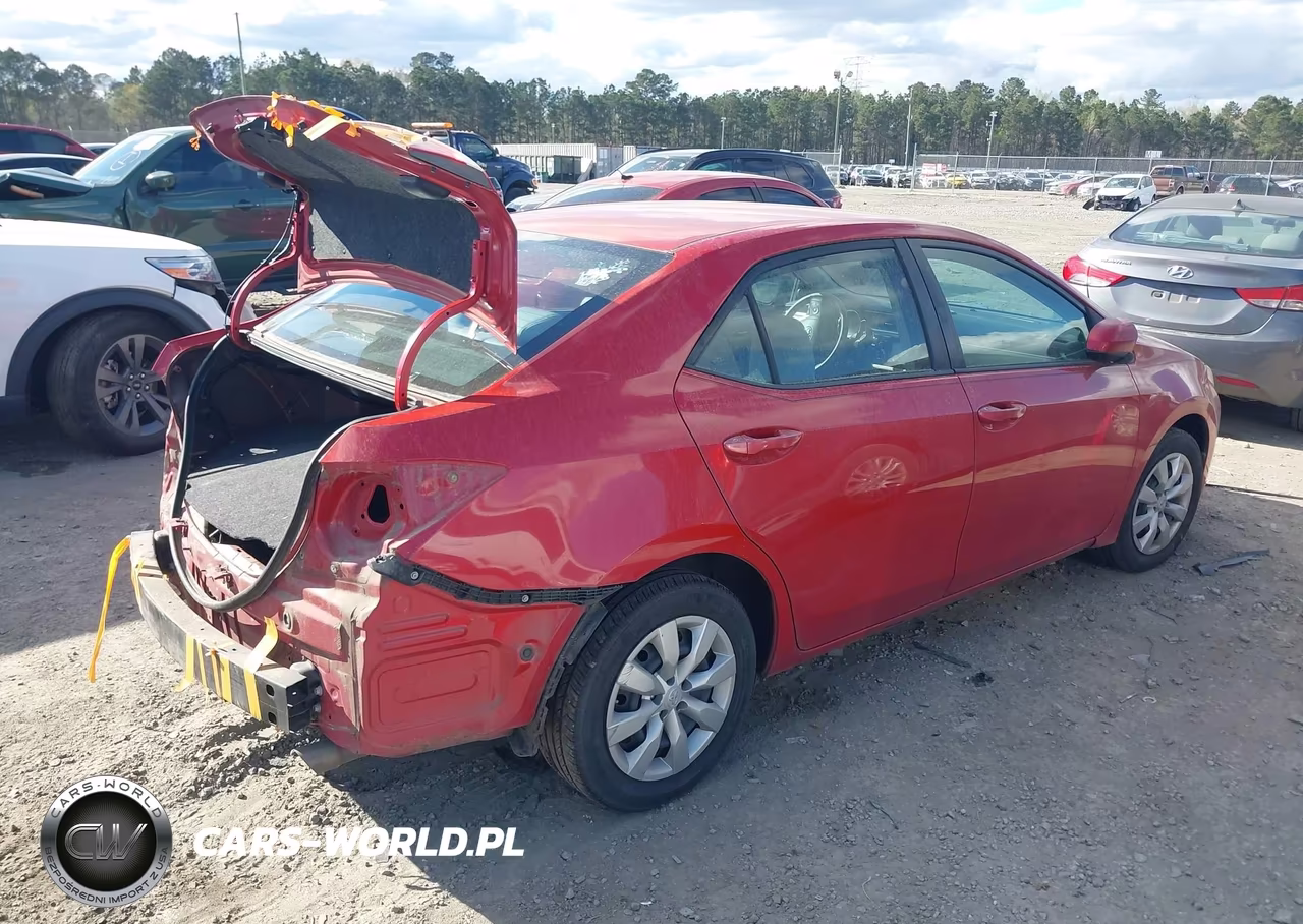 2015 Toyota Corolla Le VIN:2T1BURHE2FC470966 - 4