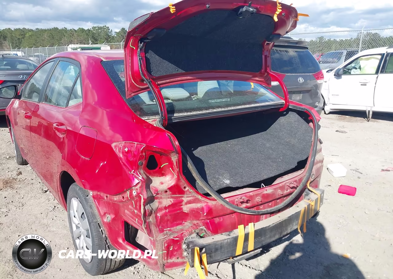 2015 Toyota Corolla Le VIN:2T1BURHE2FC470966 - 6