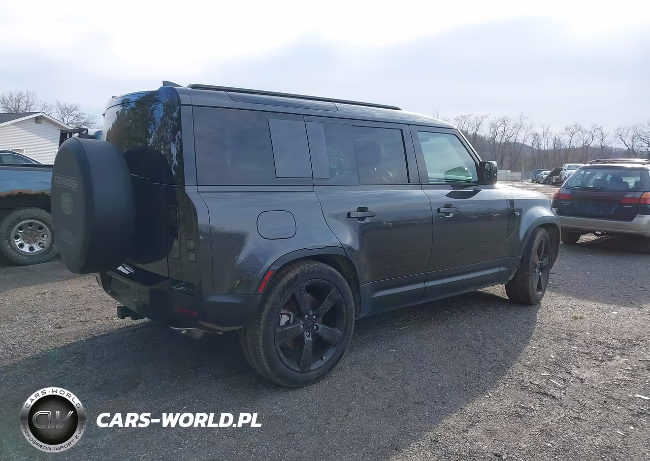 2026 Land Rover Defender P300 S VIN:SALEJ7EXXT2482706 - 4