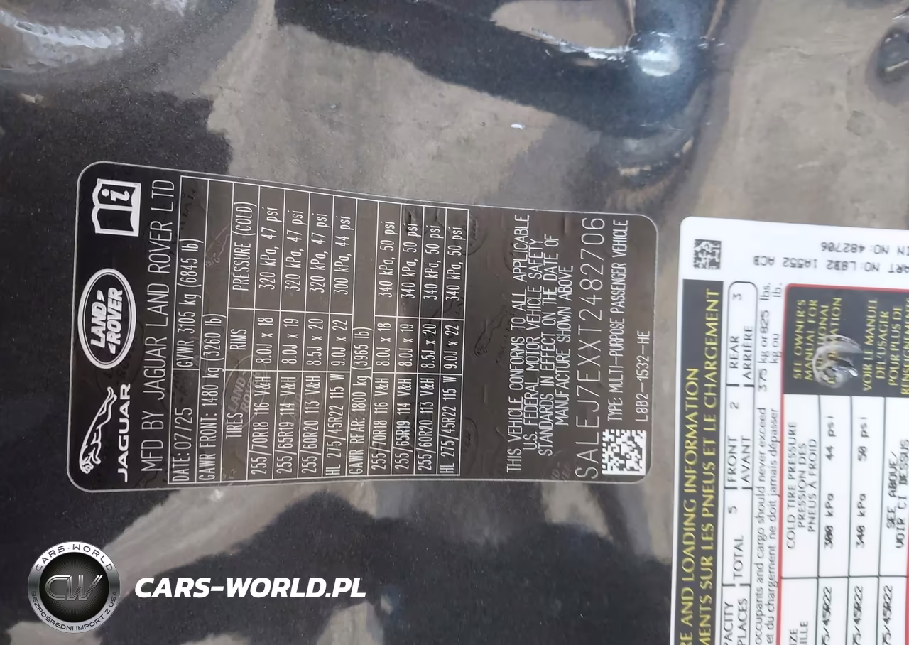 2026 Land Rover Defender P300 S VIN:SALEJ7EXXT2482706 - 9