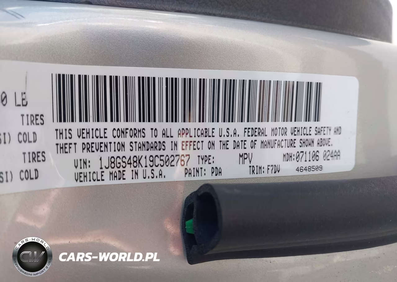 2009 Jeep Grand Cherokee Laredo VIN:1J8GS48K19C502767 - 9