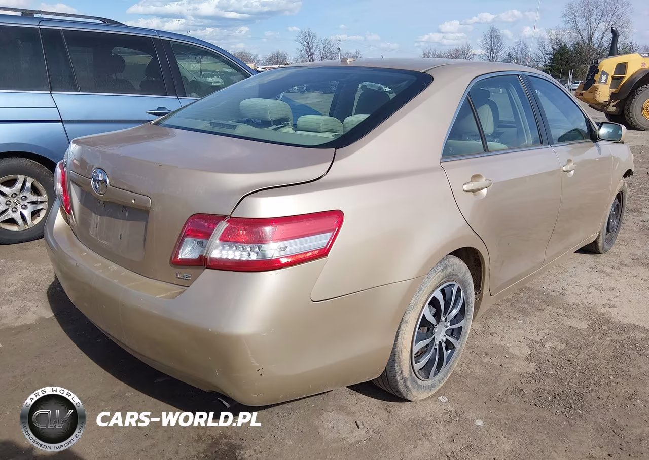 2011 Toyota Camry Le VIN:4T1BF3EKXBU189122 - 4
