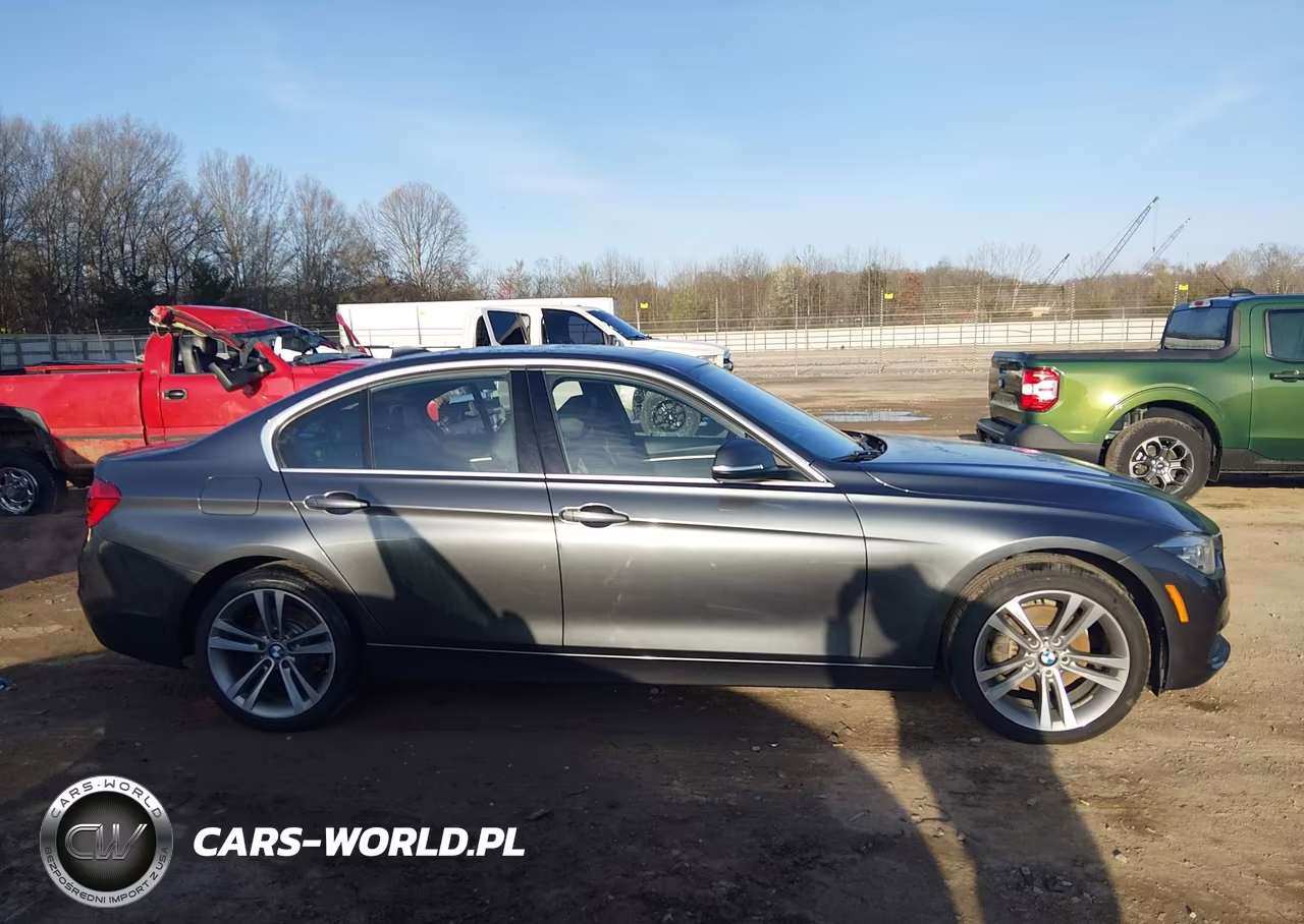 2018 BMW 330I xDrive VIN:WBA8D9C52JEM34957 - 14