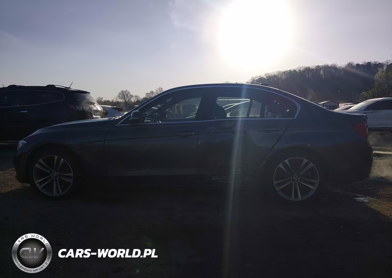 2018 BMW 330I xDrive VIN:WBA8D9C52JEM34957 - 15