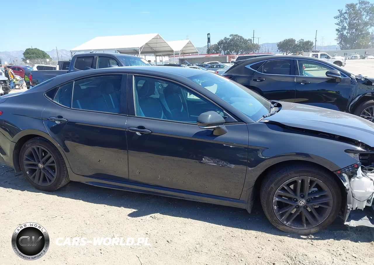 2025 Toyota Camry Se VIN:4T1DAACK9SU593690 - 14