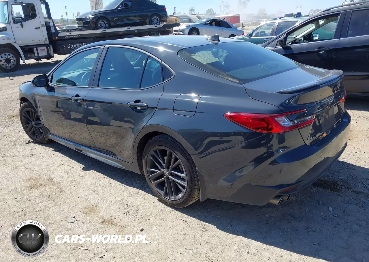 2025 Toyota Camry Se VIN:4T1DAACK9SU593690 - 3