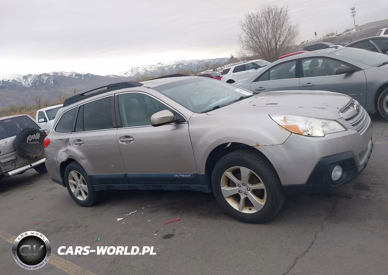 2014 Subaru Outback 2.5I Premium VIN:4S4BRBCC1E3230101 - 13