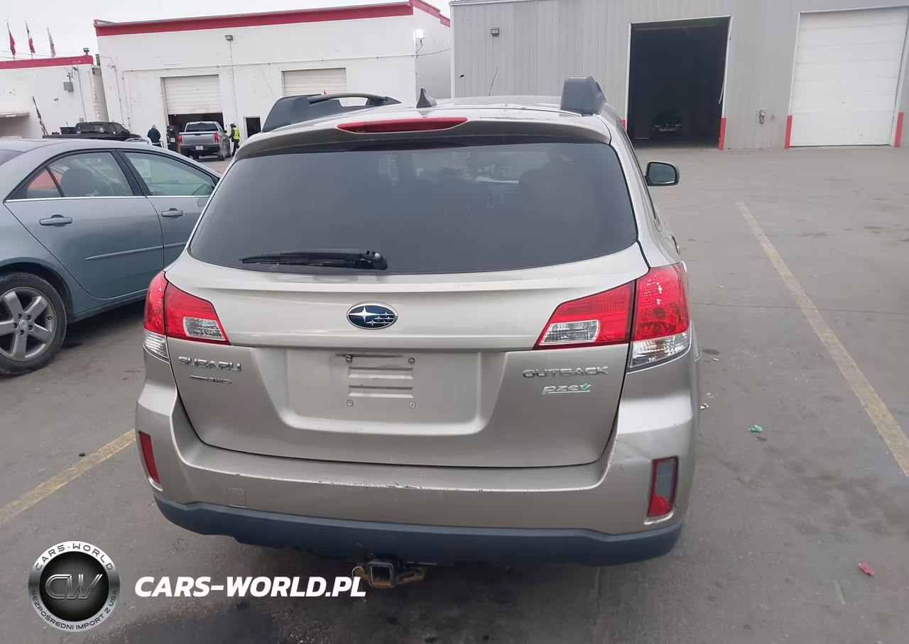 2014 Subaru Outback 2.5I Premium VIN:4S4BRBCC1E3230101 - 16