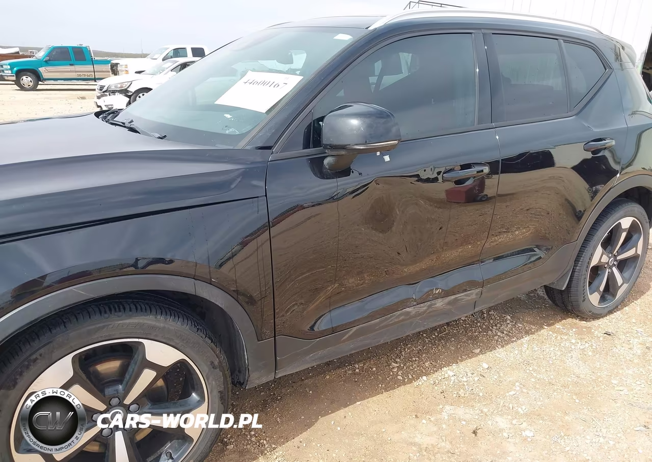 2019 Volvo Xc40 T5 Momentum VIN:YV4162UK0K2156022 - 18