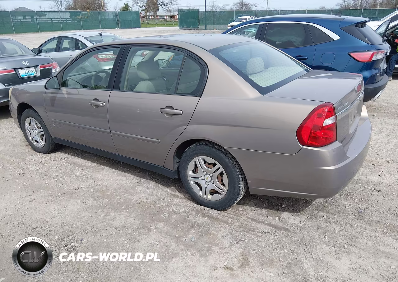 2008 Chevrolet Malibu Classic Ls VIN:1G1ZS58F18F130362 - 3
