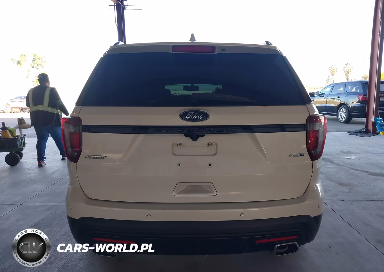 2016 Ford Explorer Sport VIN:1FM5K8GT4GGC23007 - 16
