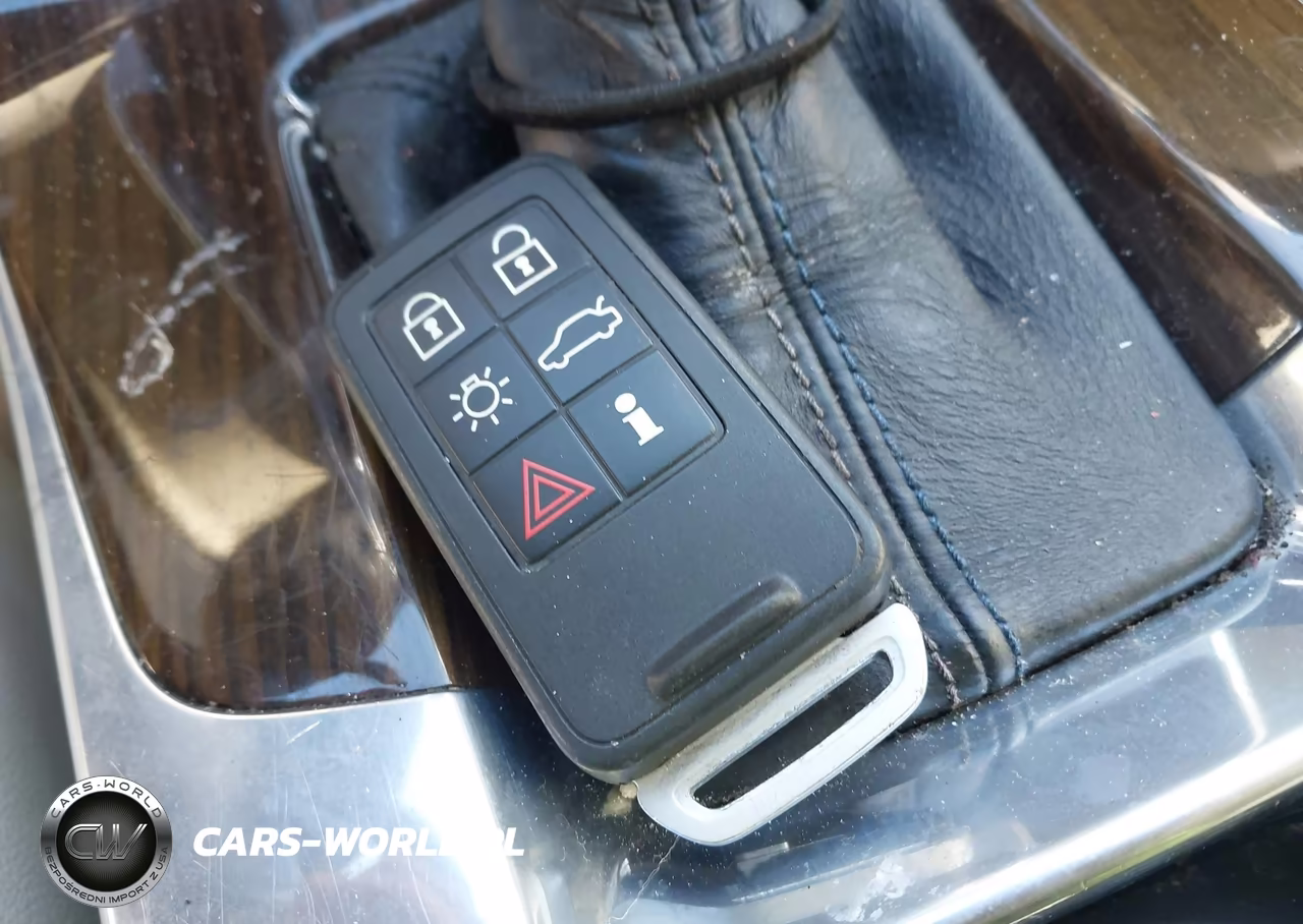 2013 Volvo S60 T5 VIN:YV1612FH1D2206240 - 11