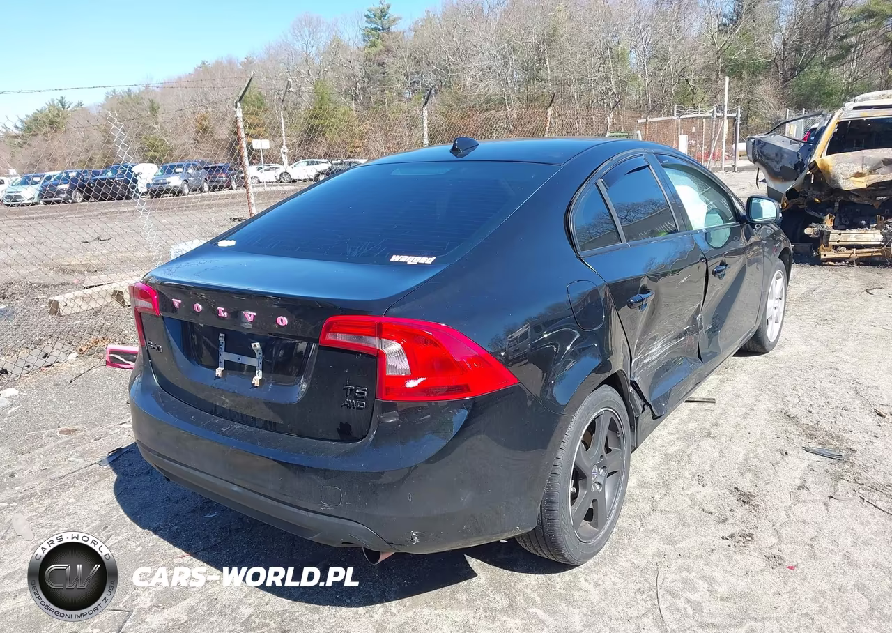 2013 Volvo S60 T5 VIN:YV1612FH1D2206240 - 4