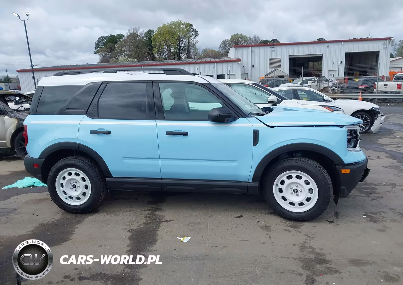 2025 Ford Bronco Sport Heritage VIN:3FMCR9GN1SRF32199 - 13