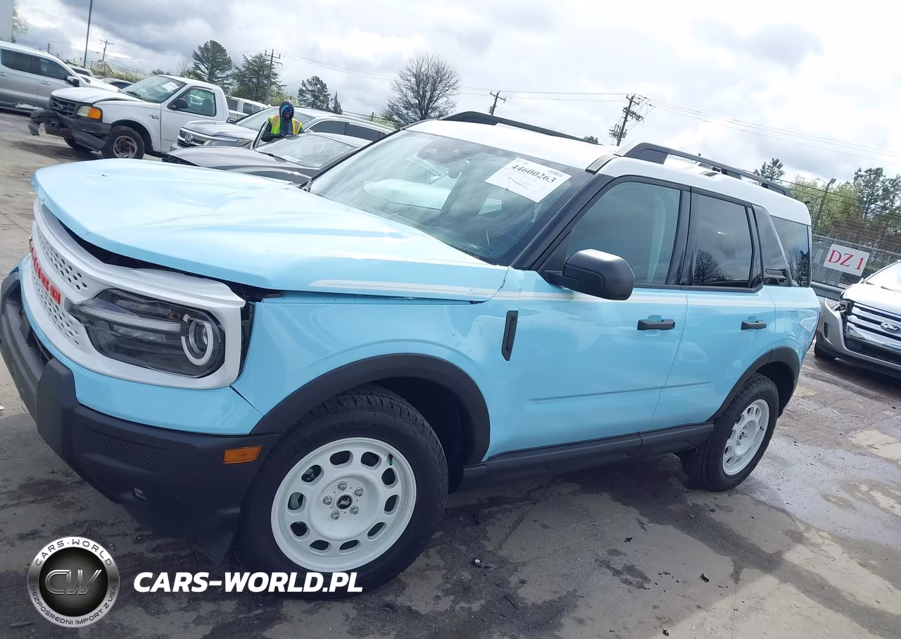 2025 Ford Bronco Sport Heritage VIN:3FMCR9GN1SRF32199 - 14