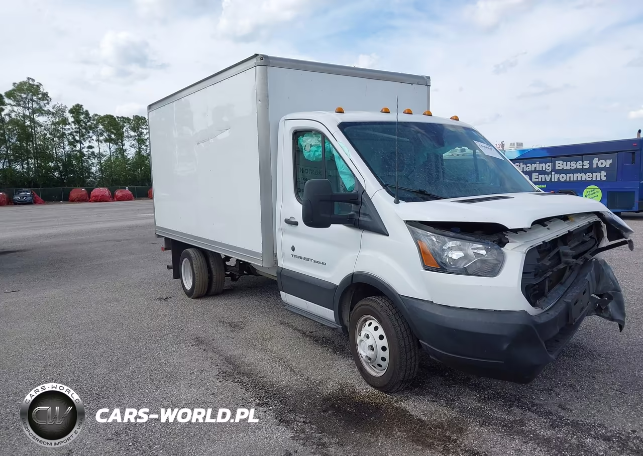 2019 Ford Transit-350 Cab