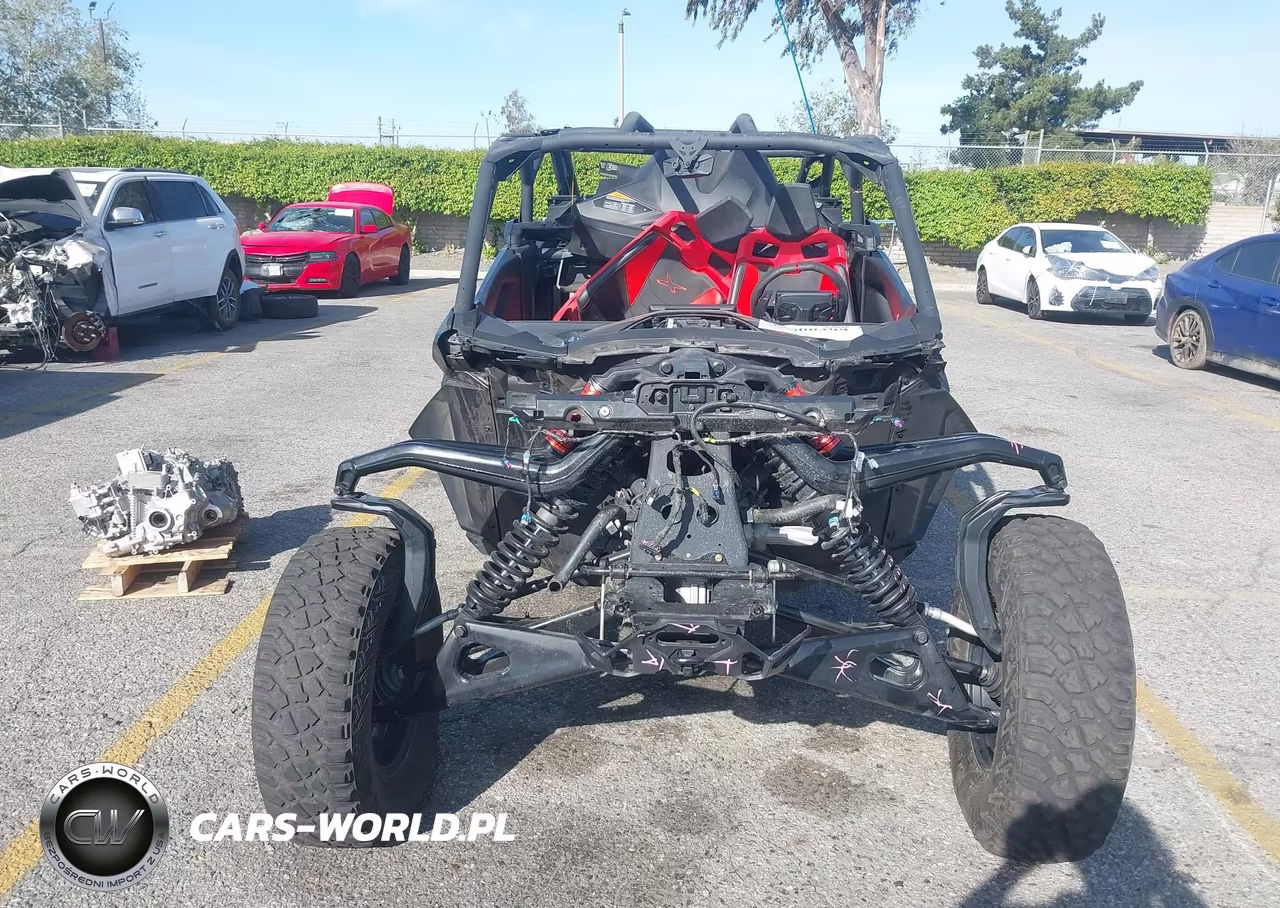 2025 Can-Am Maverick R Max X Rs VIN:3JB8NAU21SE000656 - 5