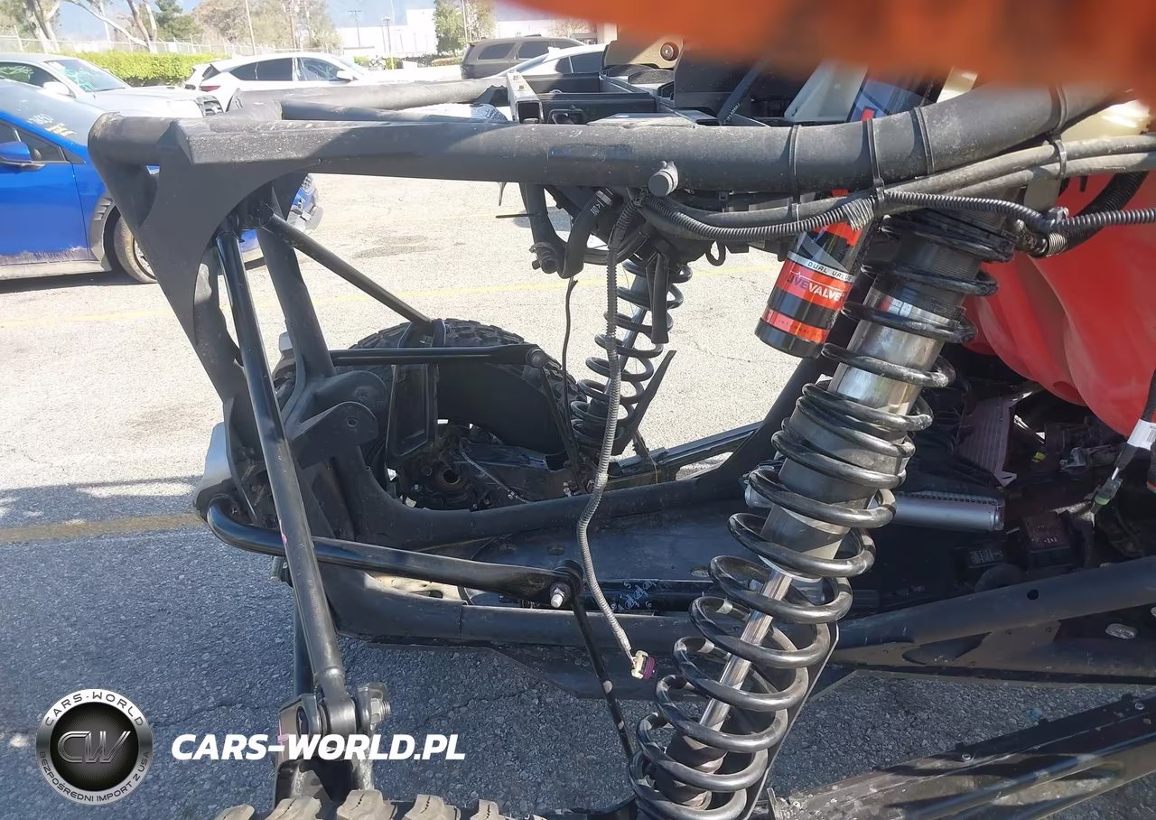 2025 Can-Am Maverick R Max X Rs VIN:3JB8NAU21SE000656 - 8