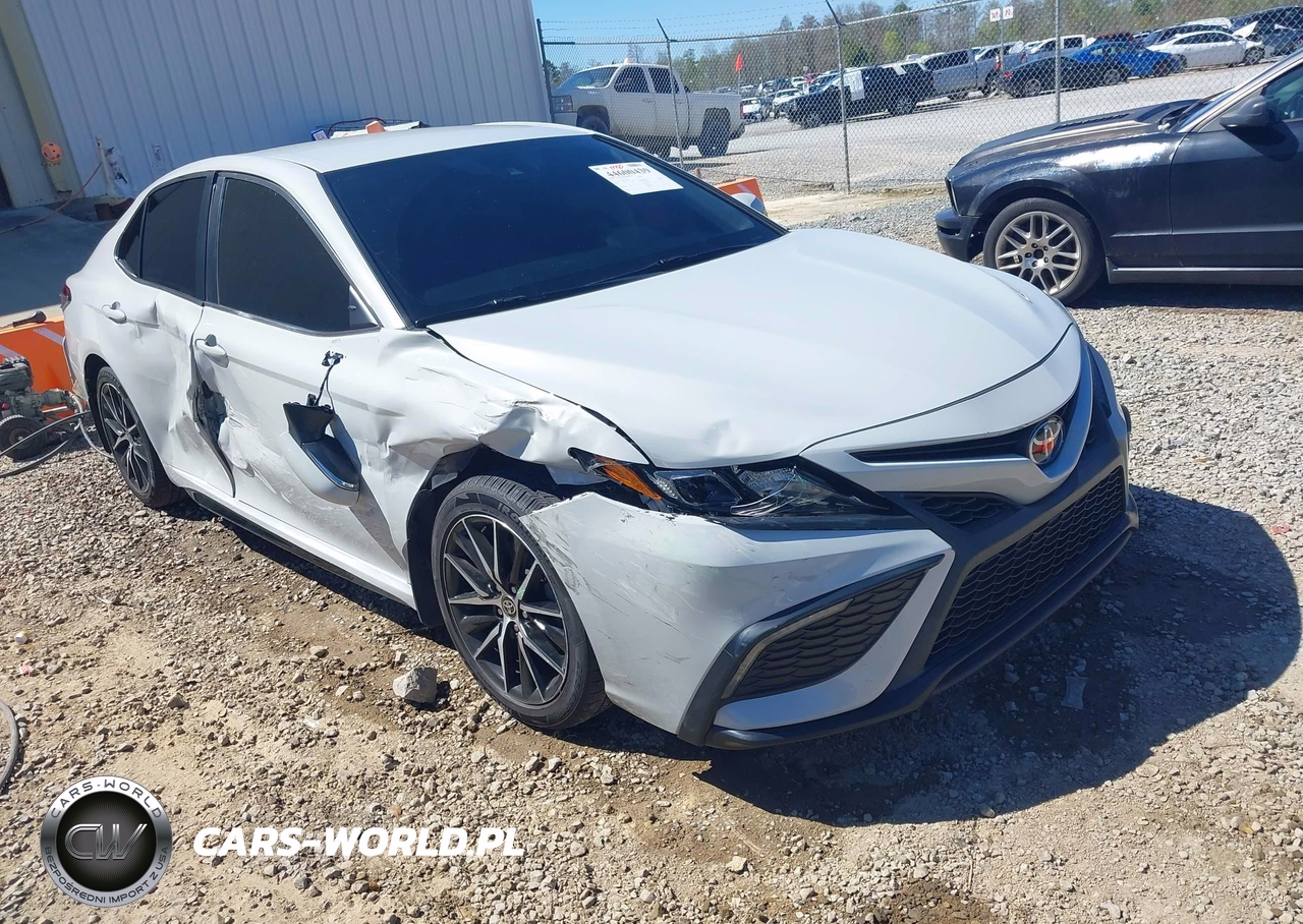 2022 Toyota Camry Se