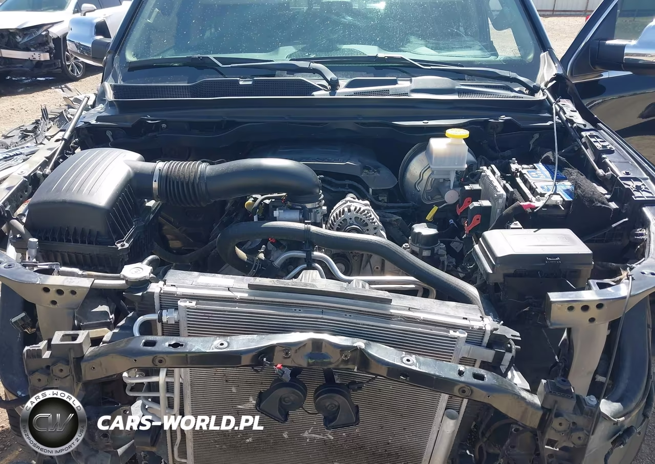 2020 Ram 1500 Laramie 4X4 5'7 Box VIN:1C6SRFJT8LN379032 - 10