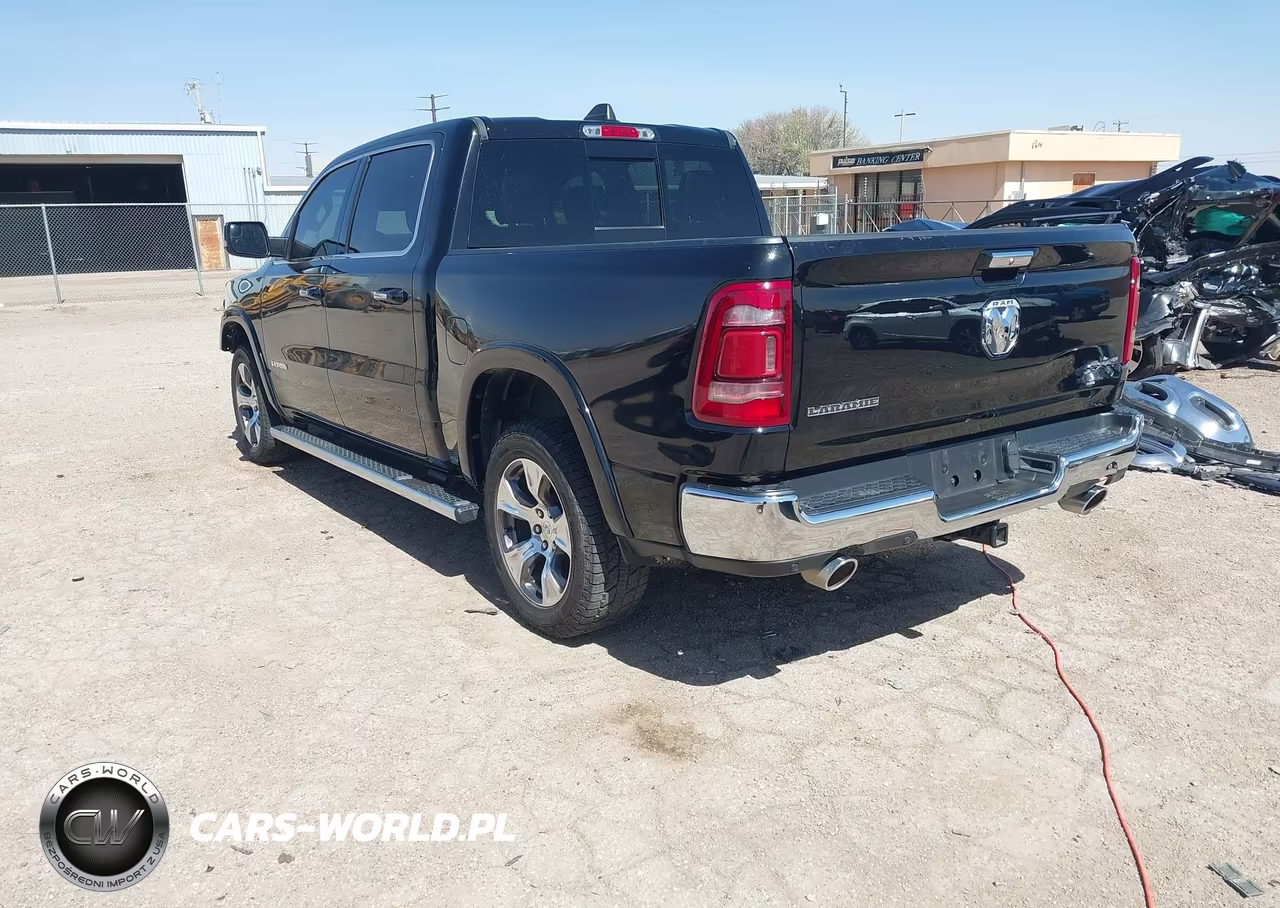 2020 Ram 1500 Laramie 4X4 5'7 Box VIN:1C6SRFJT8LN379032 - 3