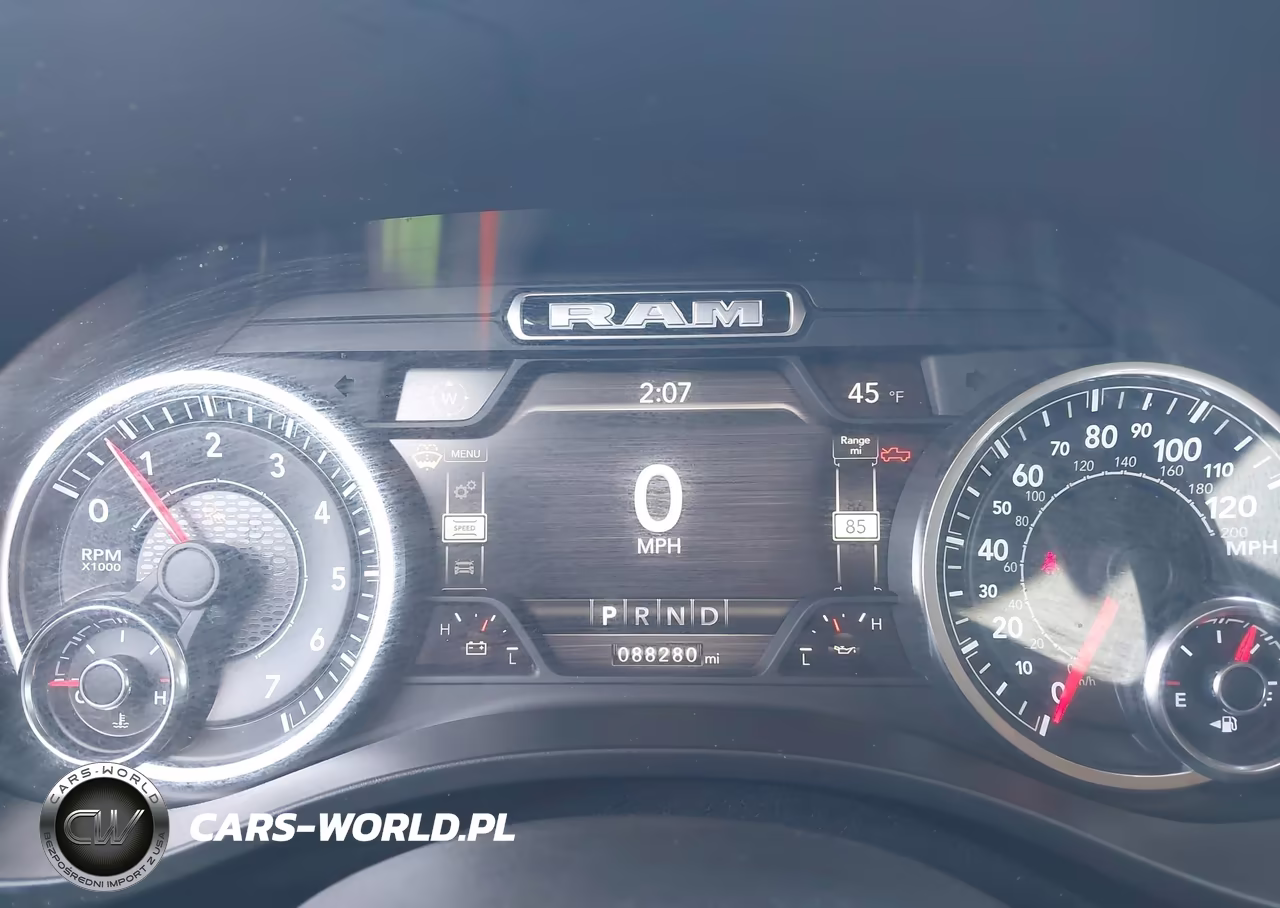 2020 Ram 1500 Laramie 4X4 5'7 Box VIN:1C6SRFJT8LN379032 - 7