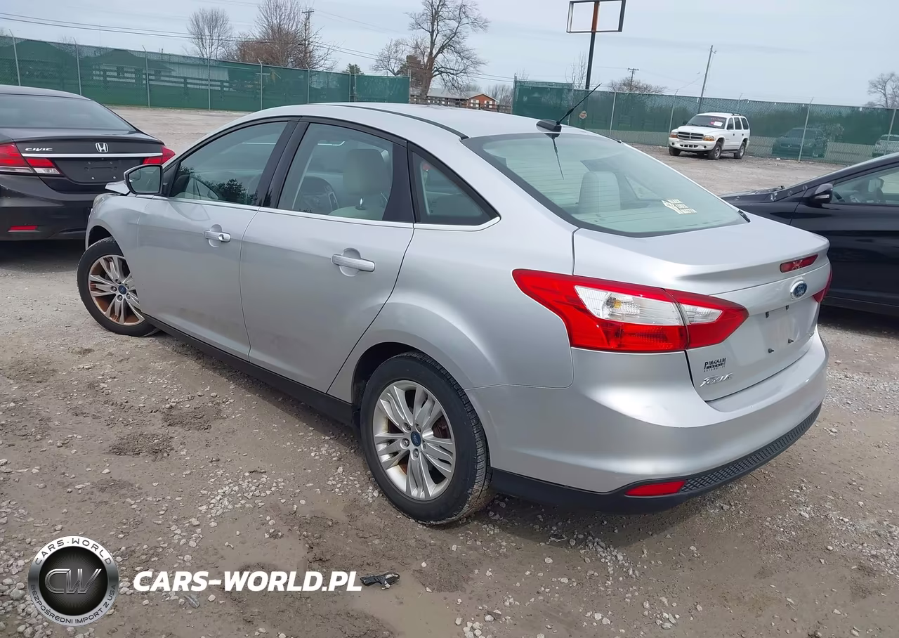 2012 Ford Focus Sel VIN:1FAHP3H23CL106909 - 3