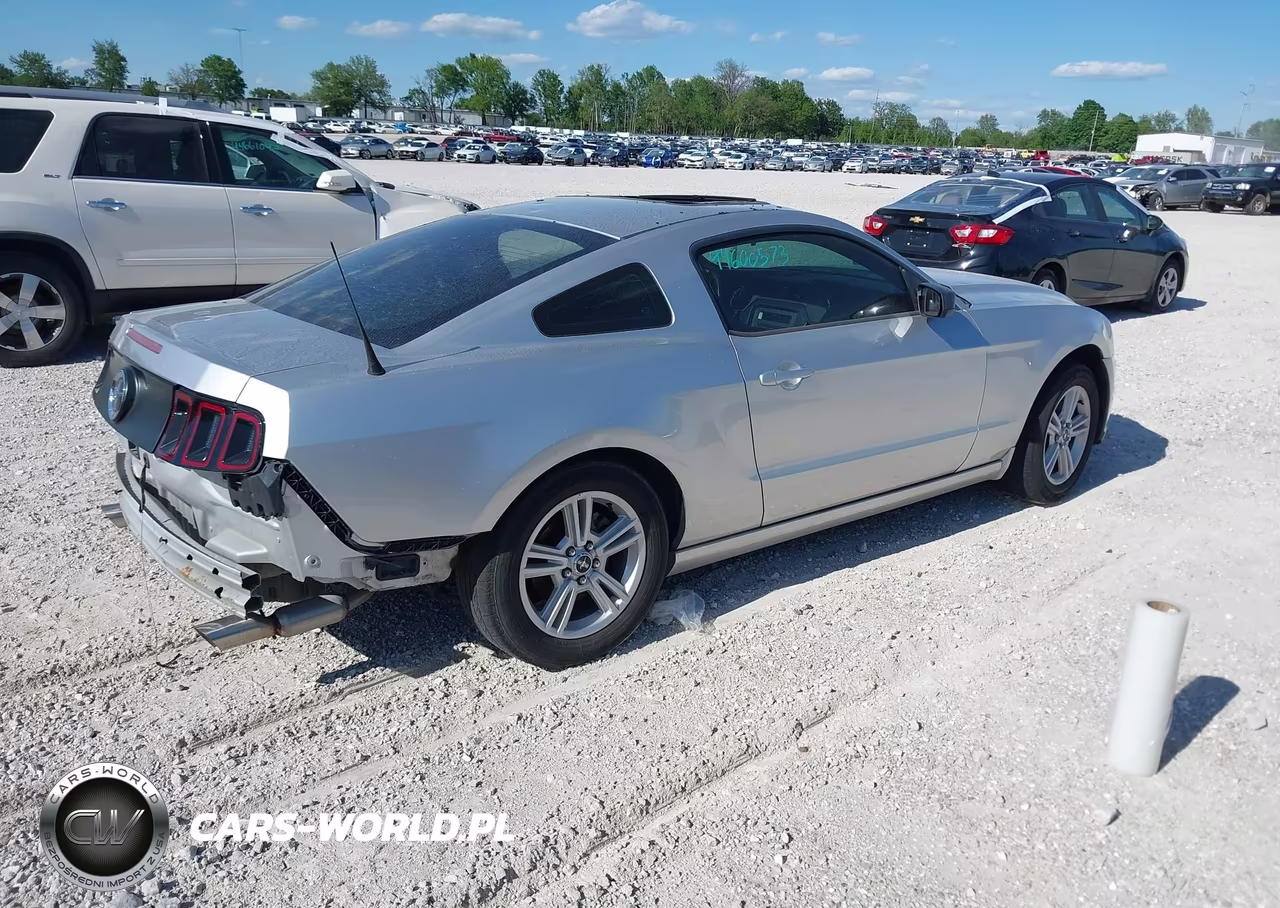 2014 Ford Mustang V6 VIN:1ZVBP8AM0E5278120 - 4