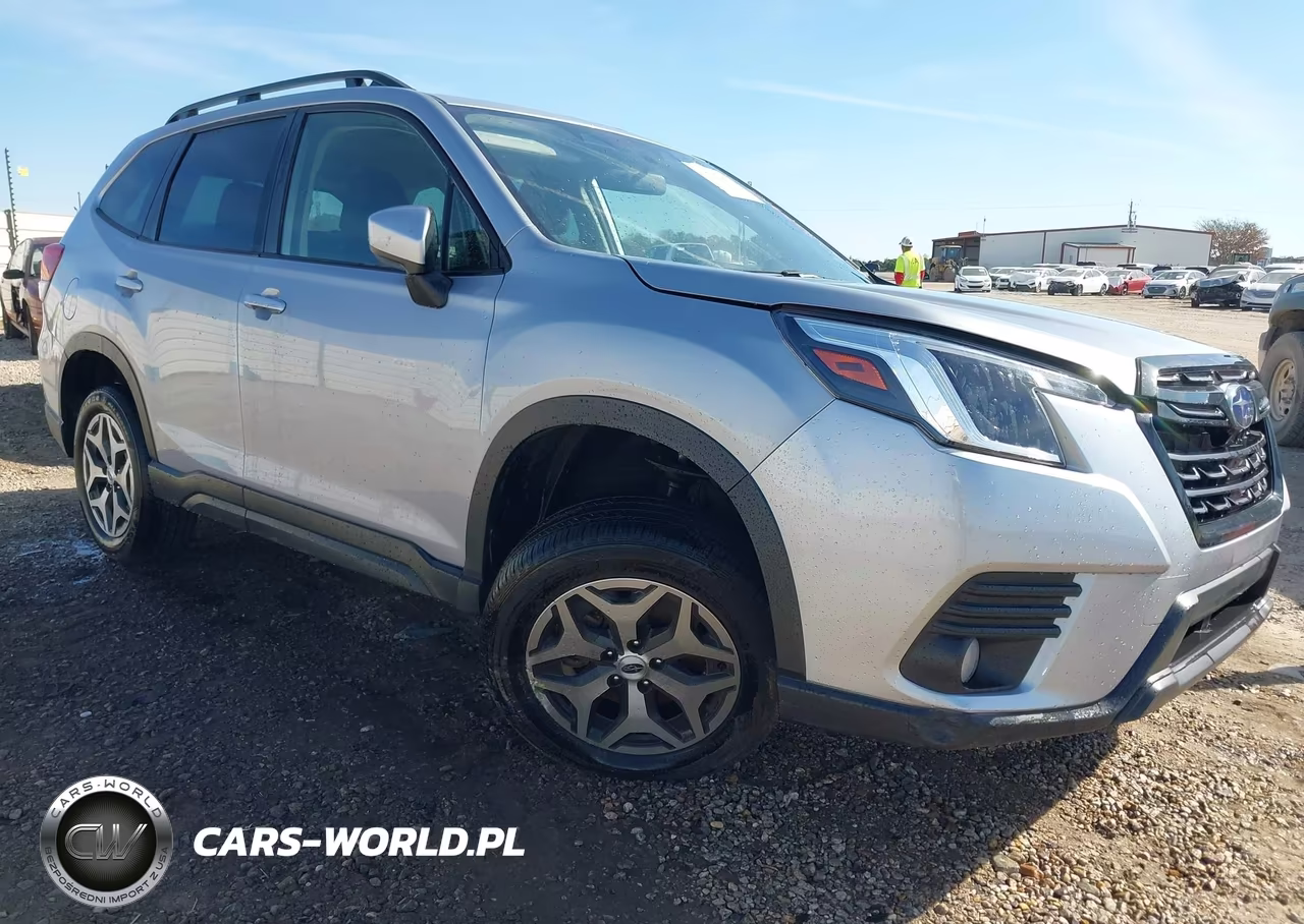 2023 Subaru Forester Premium