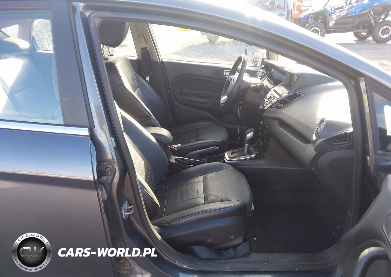 2015 Ford Fiesta Titanium VIN:3FADP4FJ2FM121113 - 5