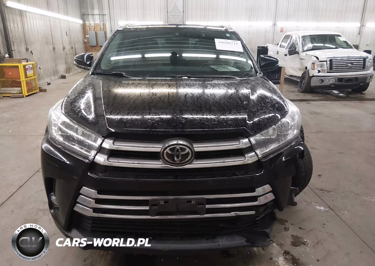 2018 Toyota Highlander Limited VIN:5TDDZRFH4JS497092 - 13
