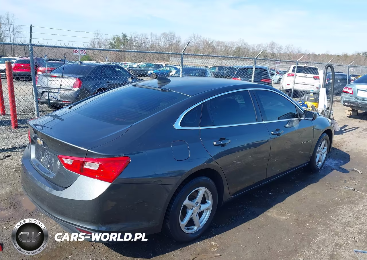 2017 Chevrolet Malibu Ls VIN:1G1ZB5ST2HF107915 - 4