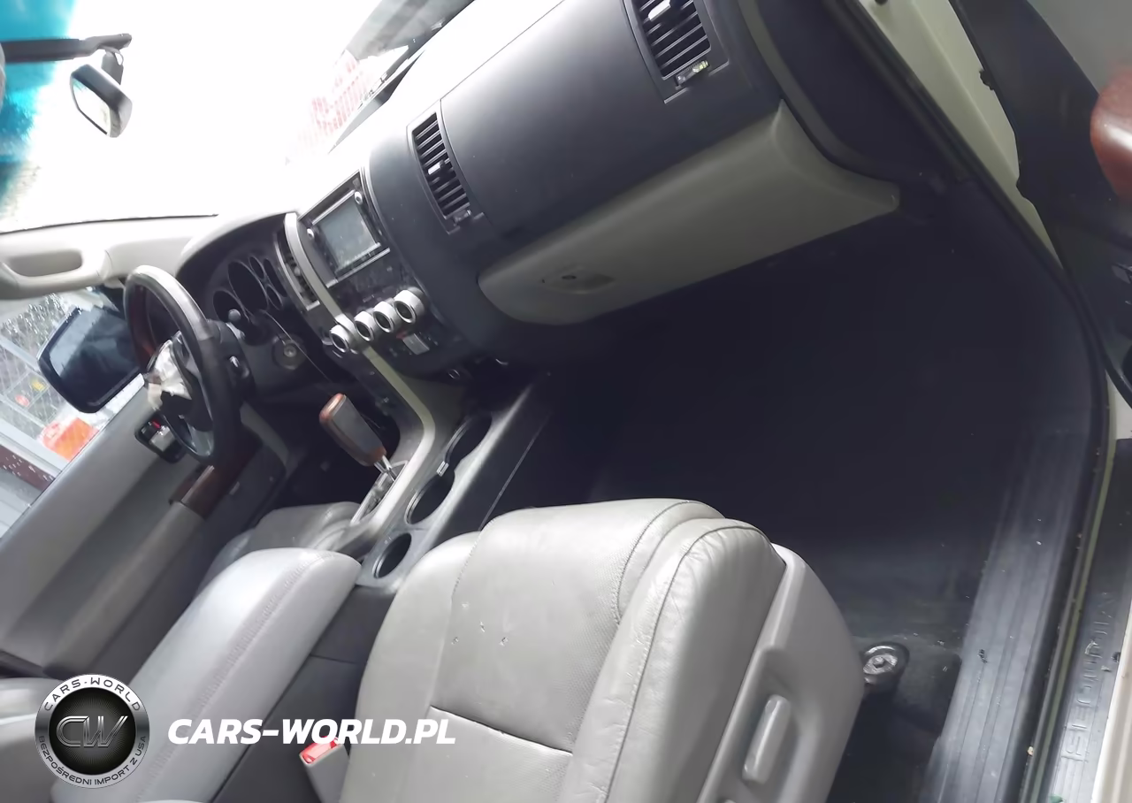 2015 Toyota Sequoia Platinum 5.7L V8 VIN:5TDDW5G10FS124819 - 5